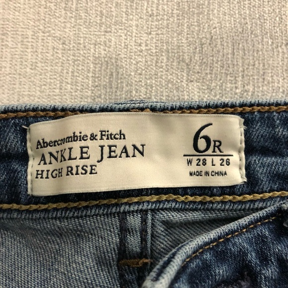 Abercrombie High waisted jeans - Picture 3 of 6